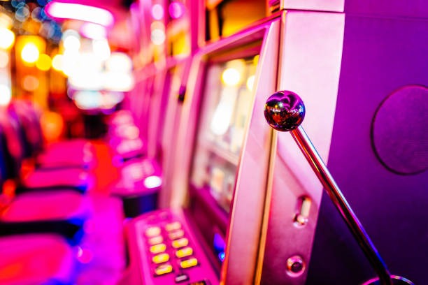 ggsoft platform homepage showing game categories and live-dealer table options